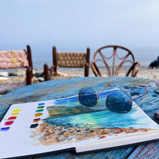 This one came to life slowly, with no plan… just color, breath, and a quiet conversation between my brush and the sea.

#sketchbookpages